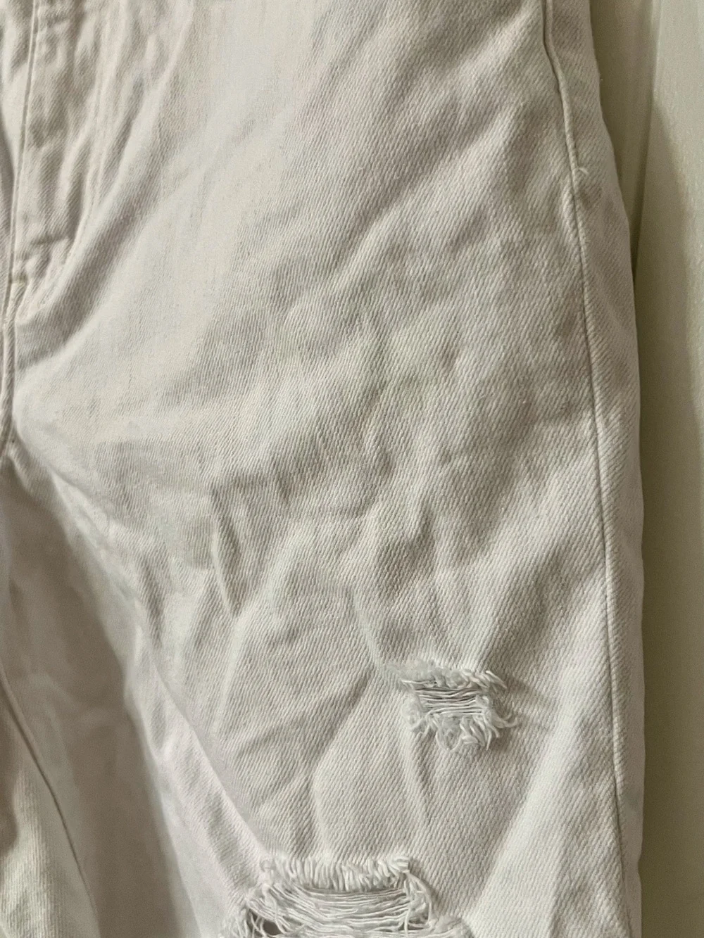 Anthropologie White Distressed Denim Shorts - Picture 3 of 7